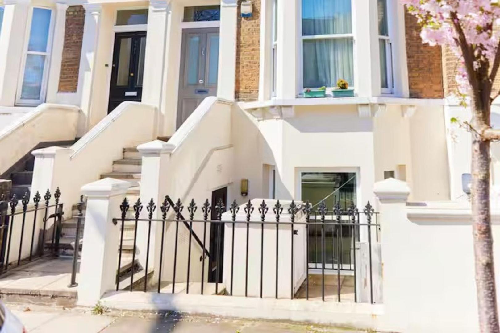 Stylish 3br With Private Patio In Maida Vale * Londra